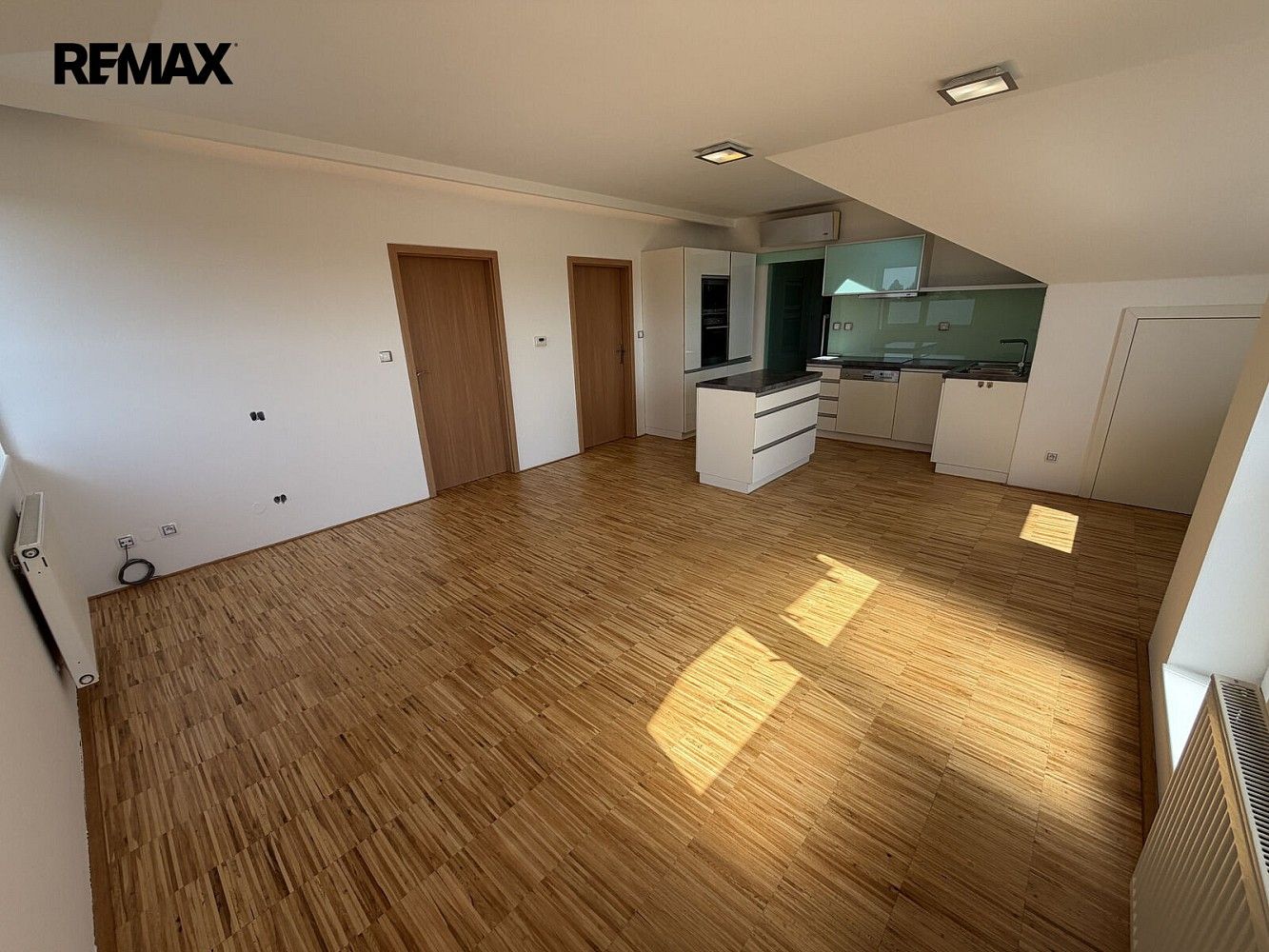 Byt 3+kk · 74 m² · Šestajovice, okres Praha-východ, Středočeský kraj - 3