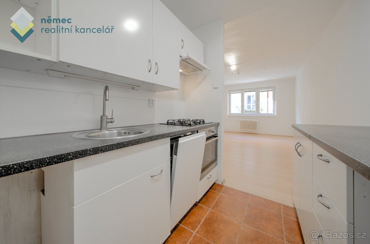 Pronájem byt - Praha, 147 00
