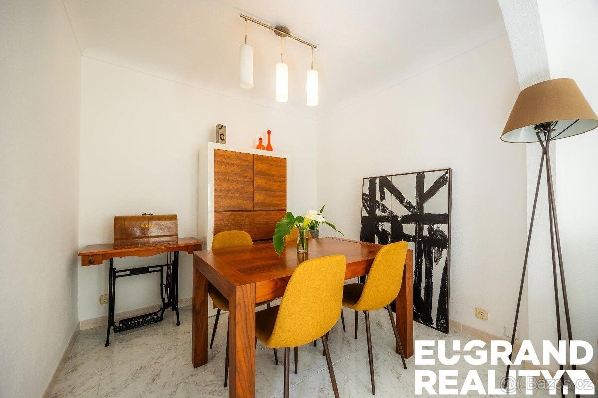 Prodej rodinný dům - 987 66, Zahraničí