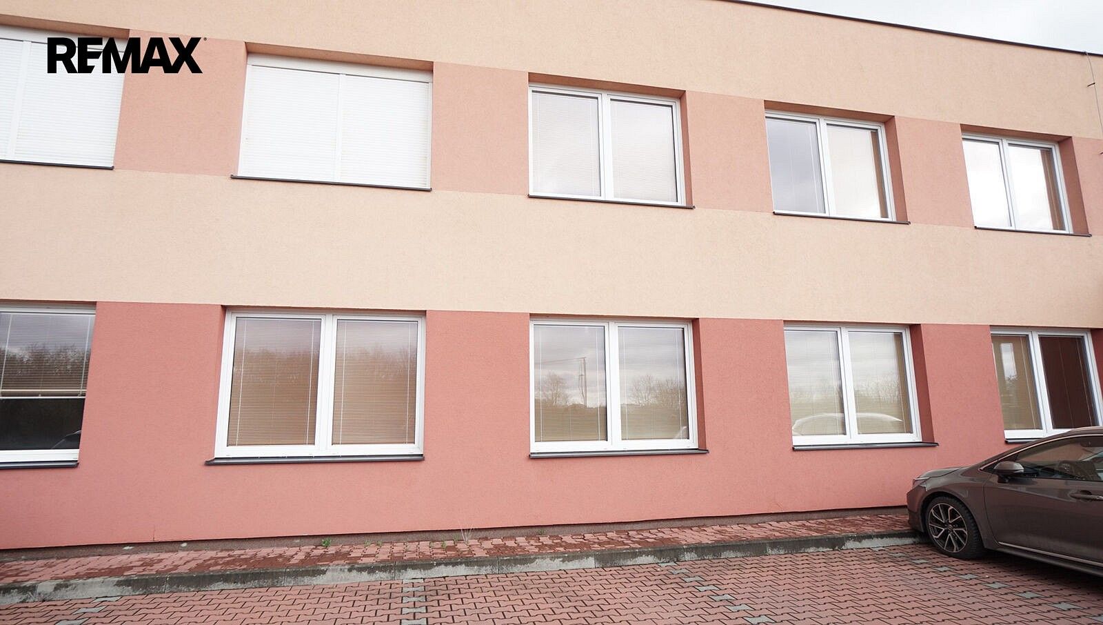 Kancelář, 407 m²