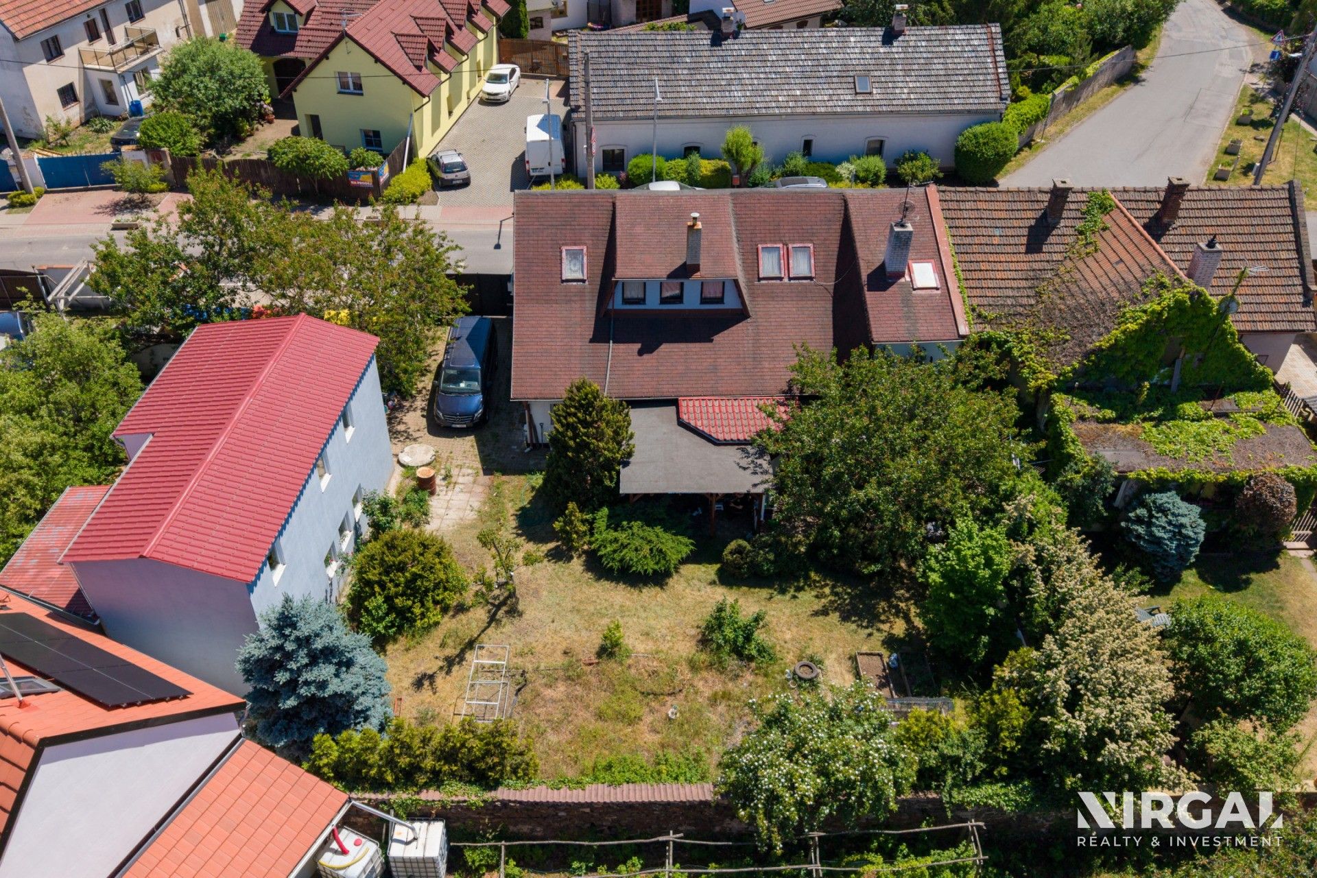 Rodinné domy, Hlavní, Zlonín, 247 m² - 1