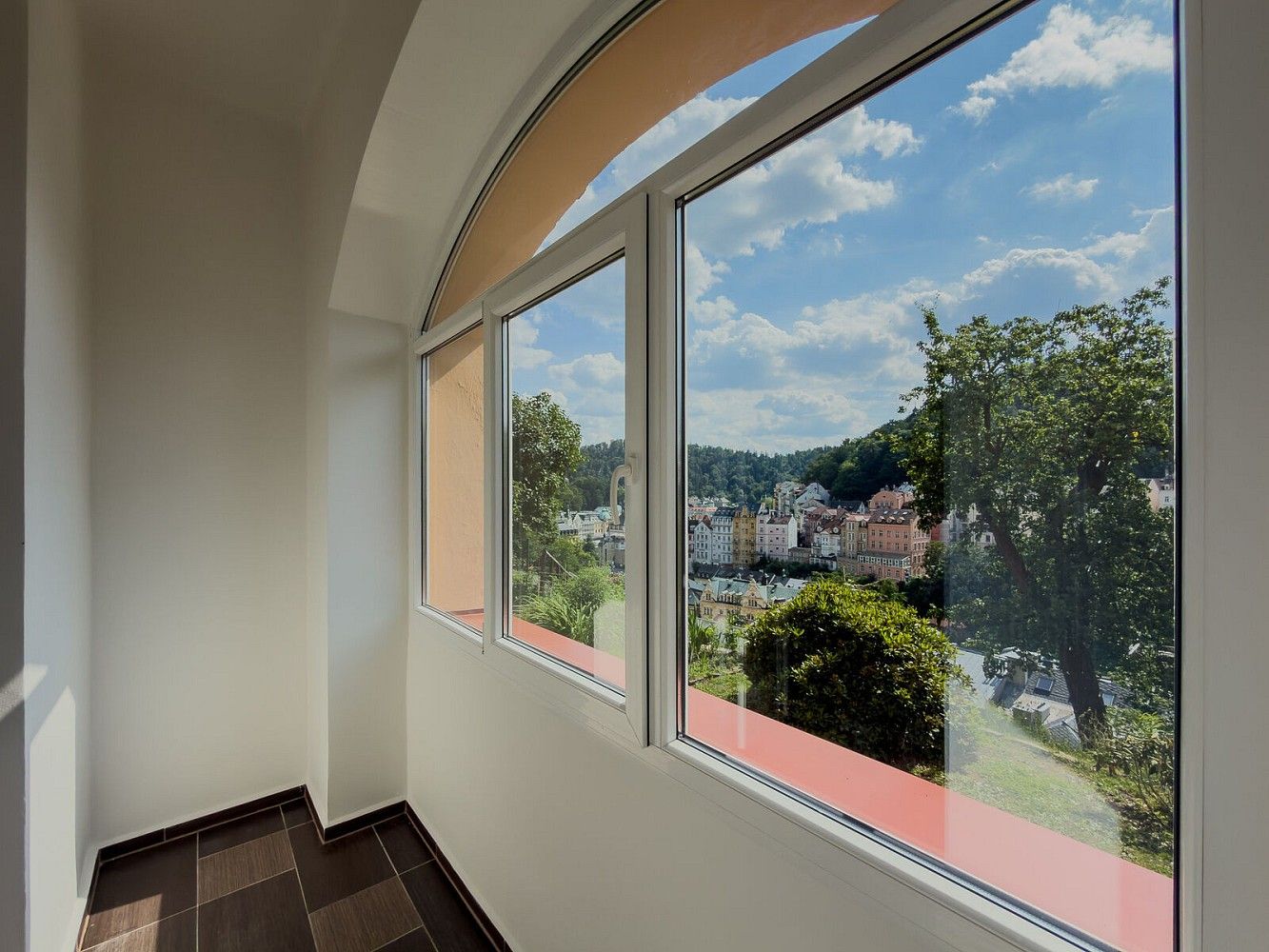 3+1, Karlovy Vary, Karlovarský kraj, 94 m² - 2
