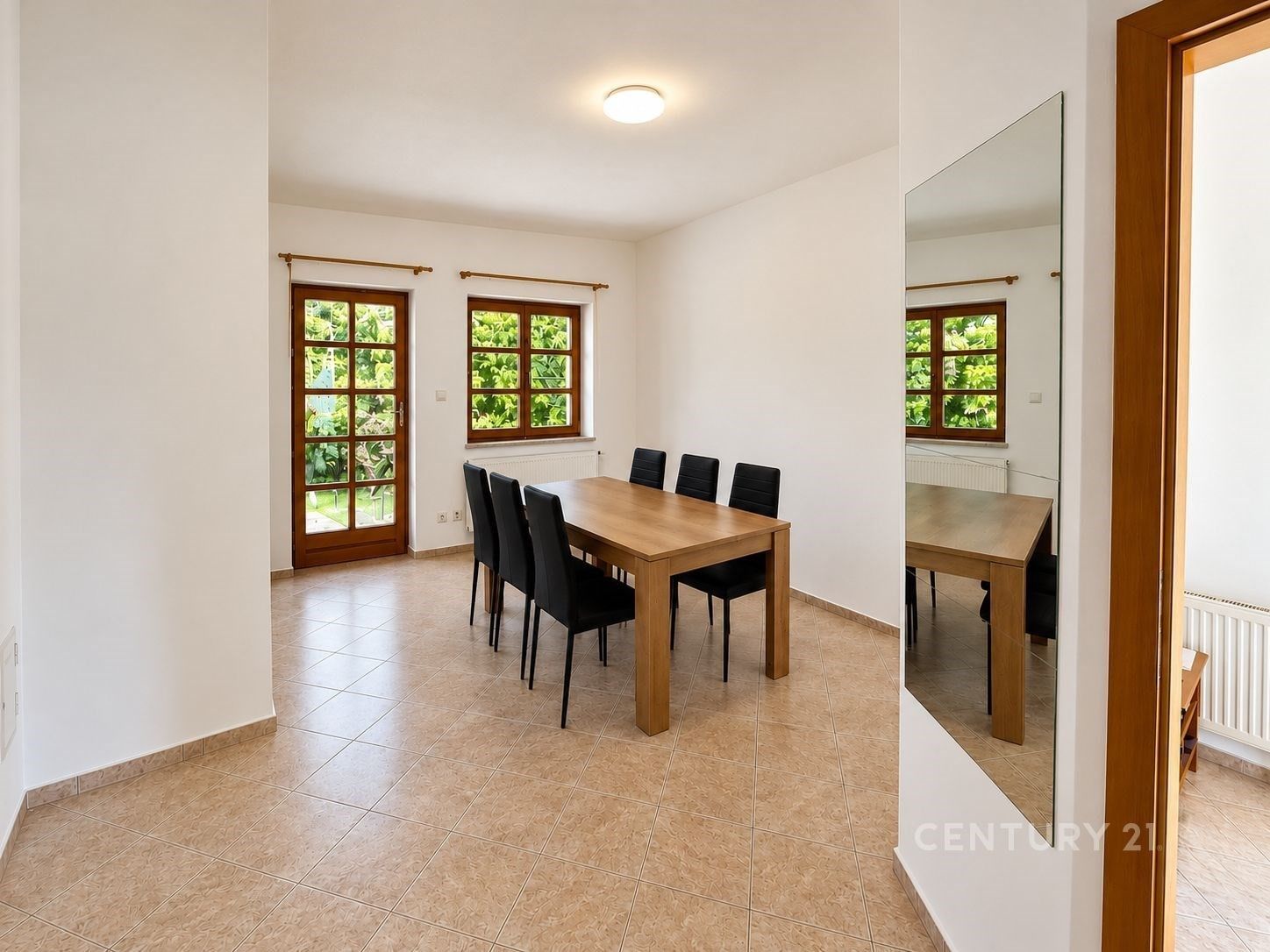 4+1, Zlatá, 152 m² - 2