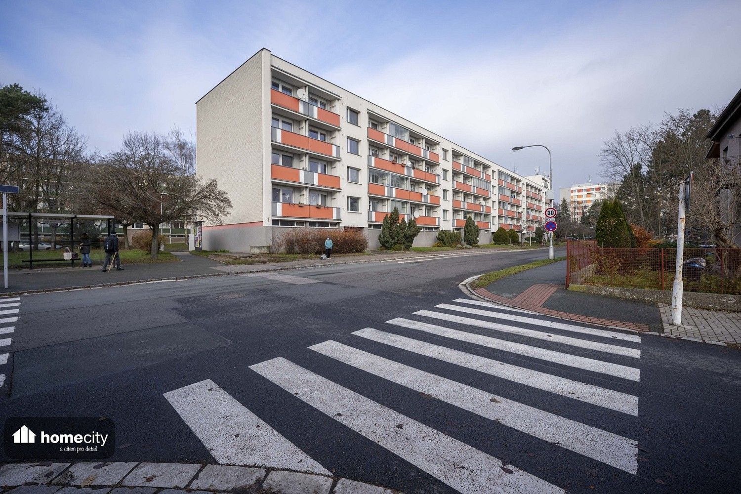 1+1, K Sokolovně, Hradec Králové - Věkoše, 38 m²
