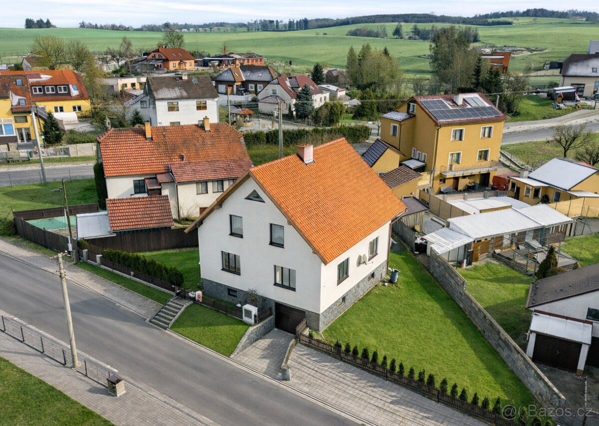 Rodinné domy, Velké Meziříčí, 594 01 - 2