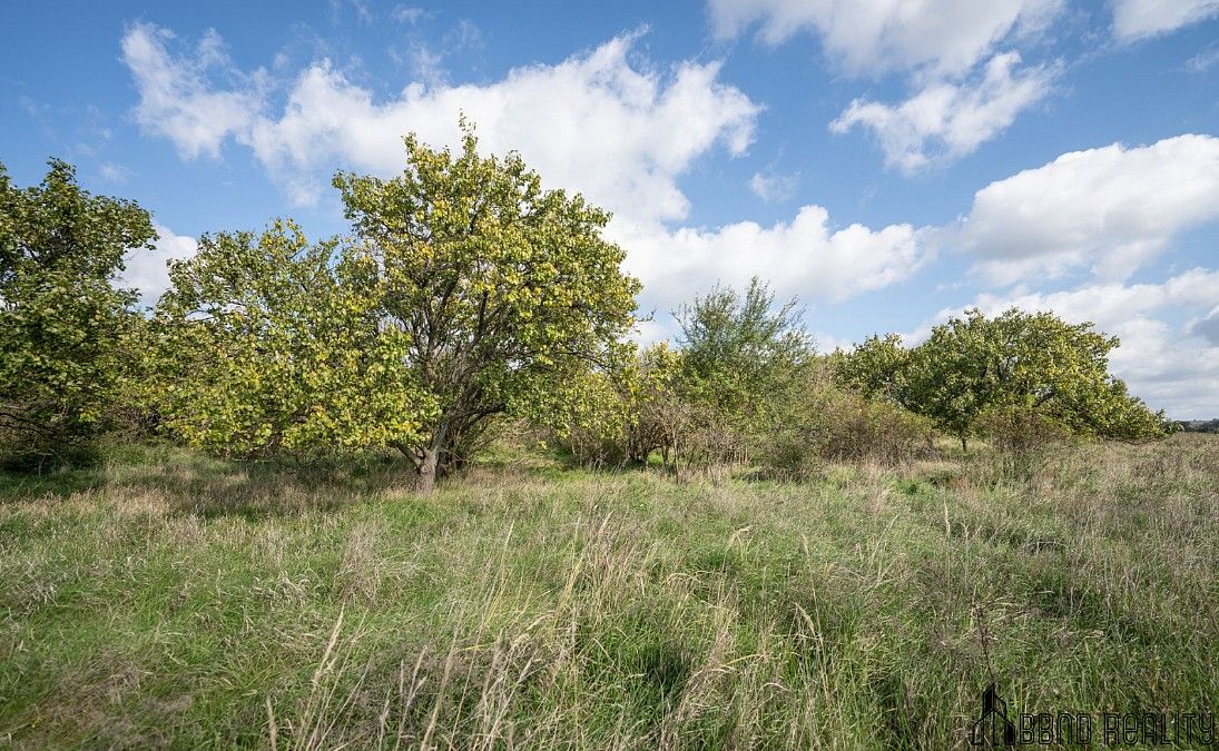 Pozemek, 14 896 m²