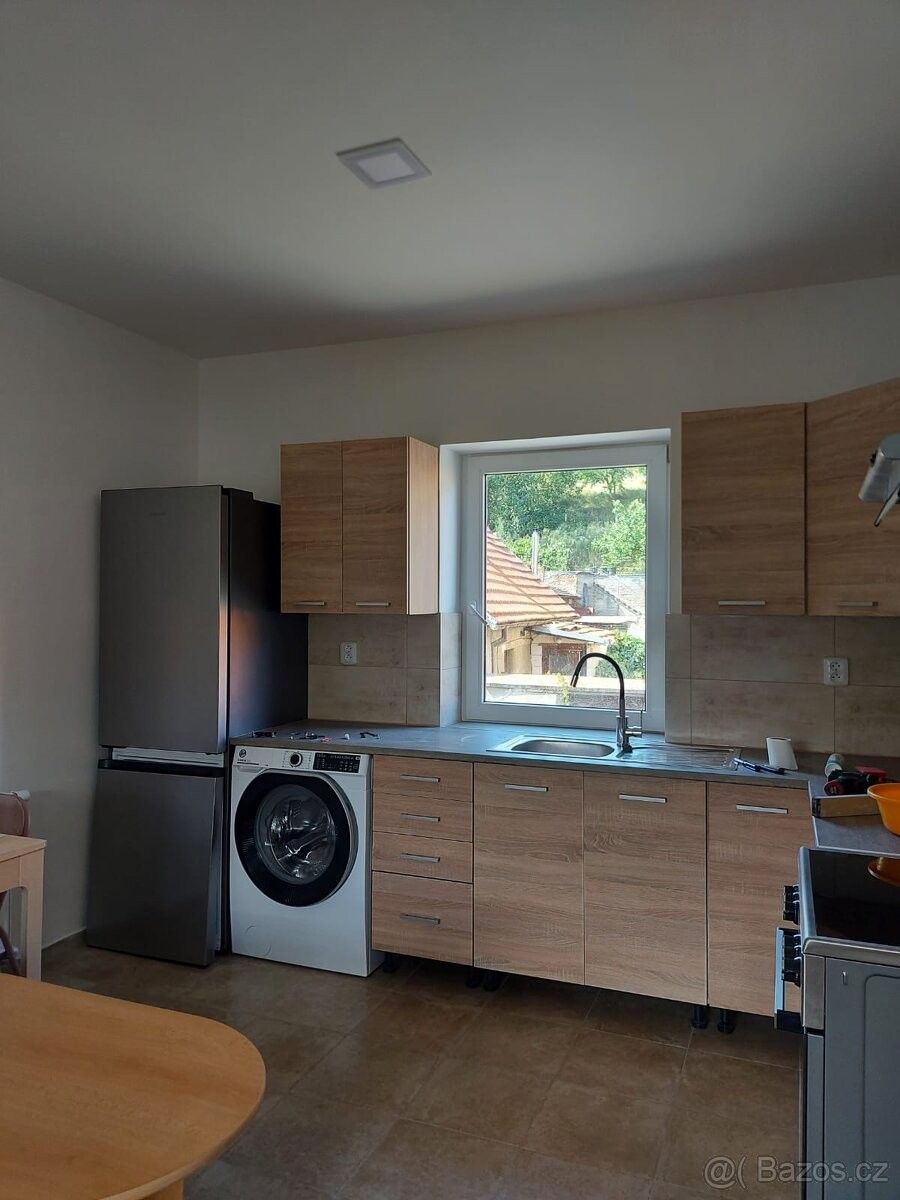 Pronájem byt - Libušín, 273 06