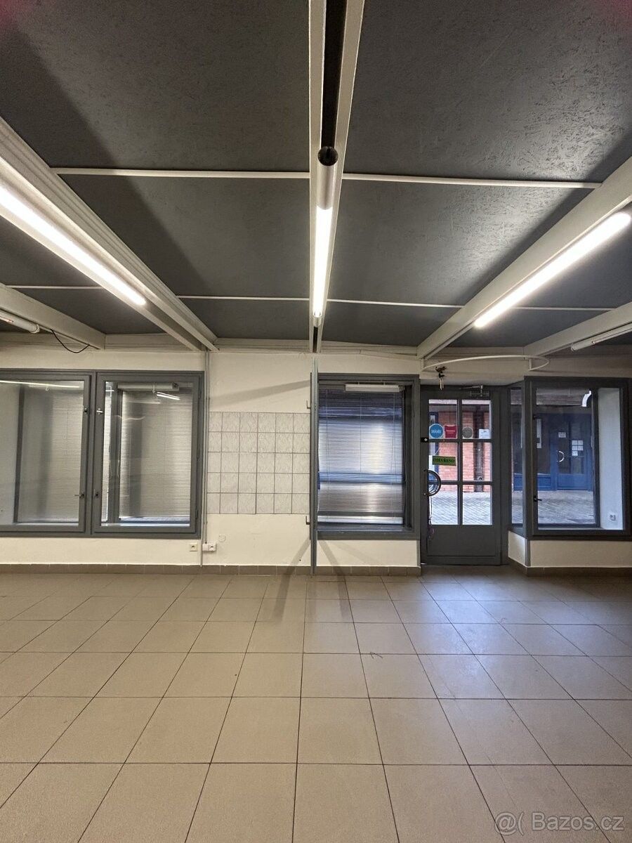 Obchodní prostory, Pardubice, 530 09 - 2