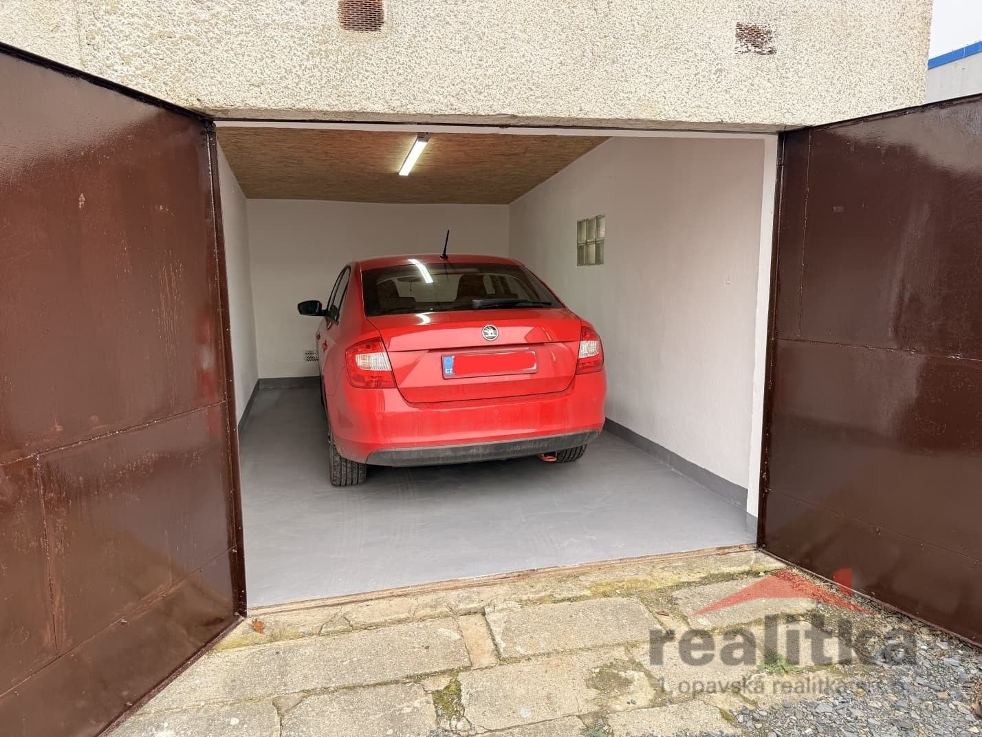 Prodej garáž - Oblouková, Opava, 20 m²