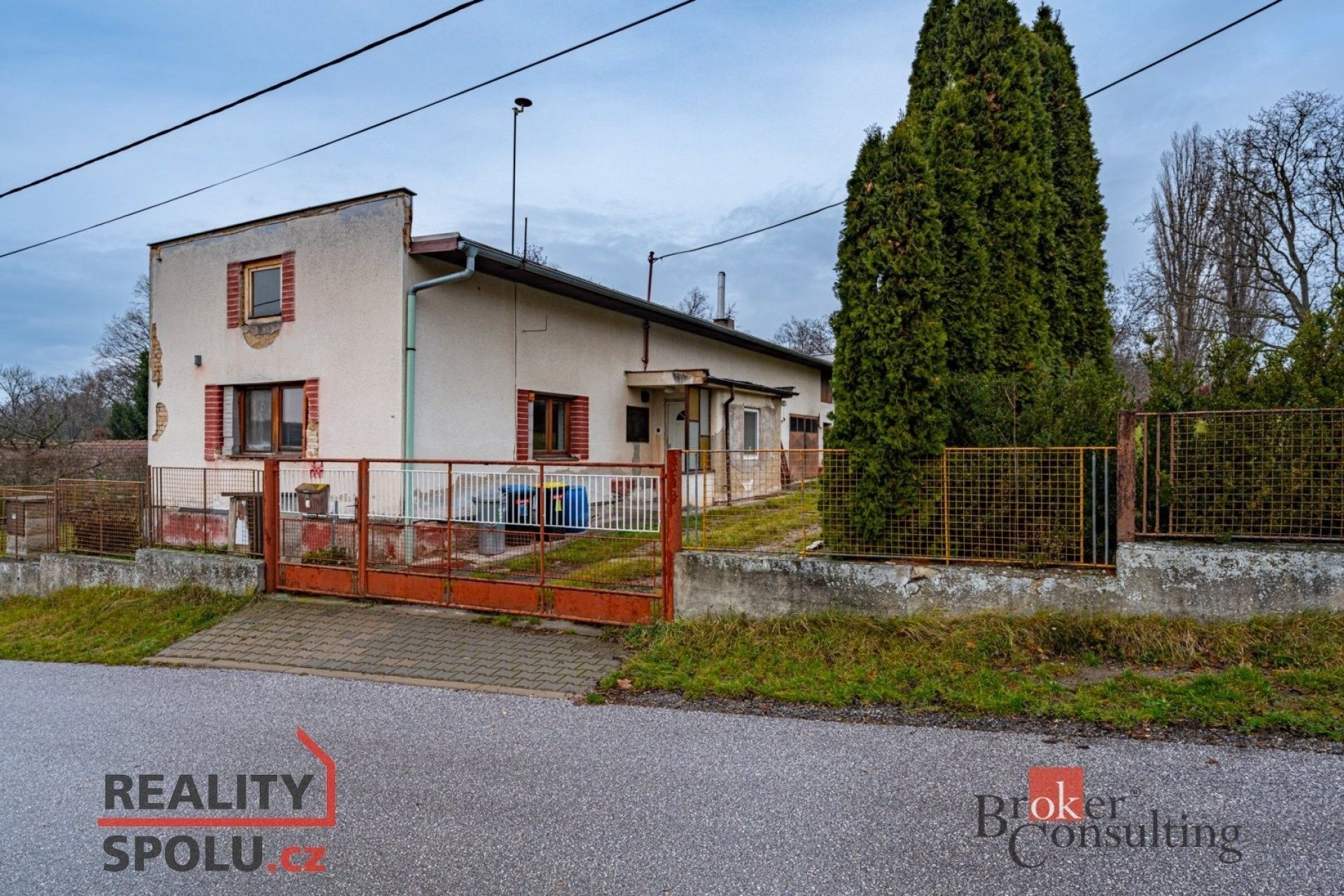 Rodinné domy, Dobřenice, 76 m²