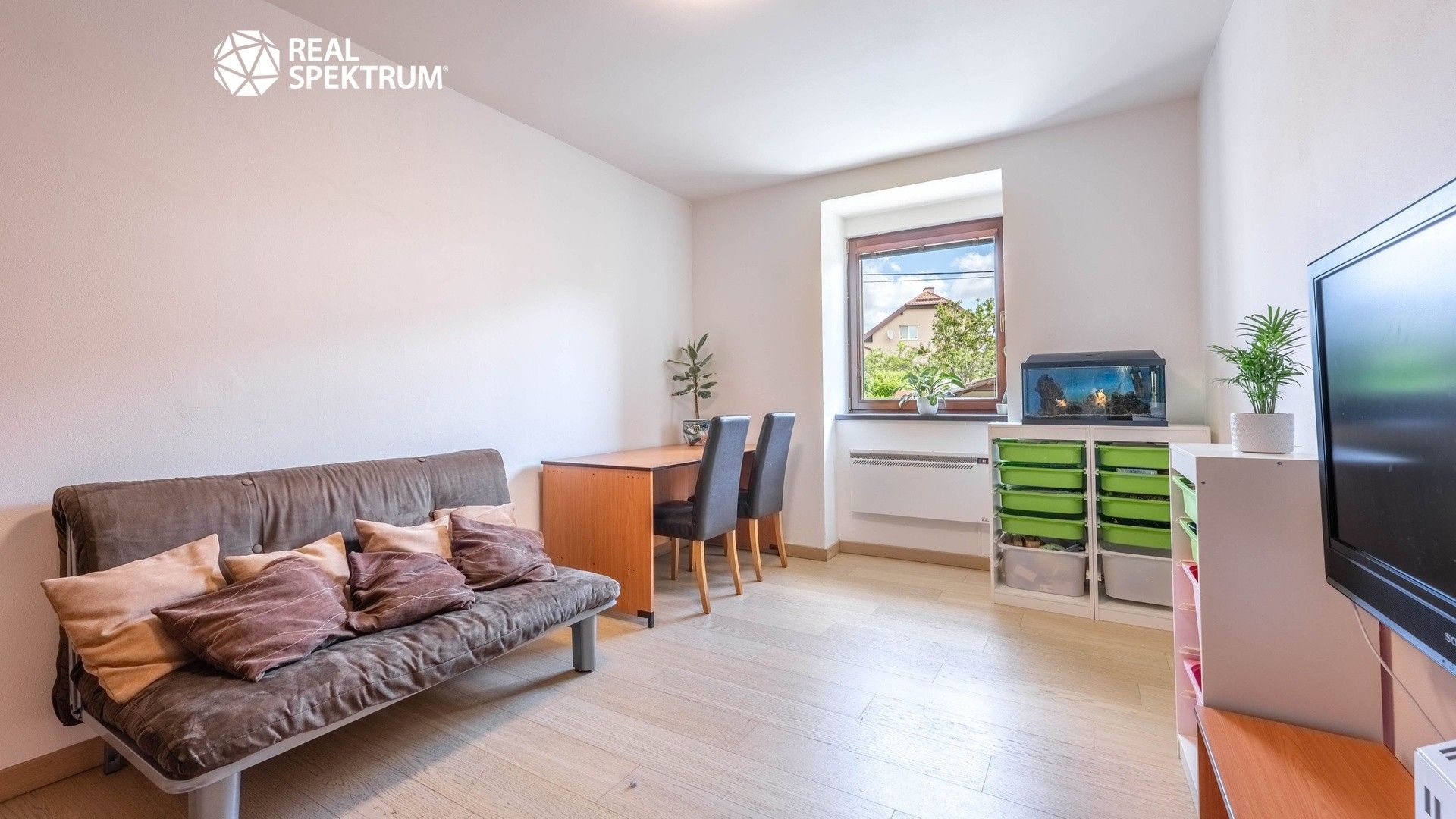 Byt 4+kk · 147 m² · Střední, Moravany - 4
