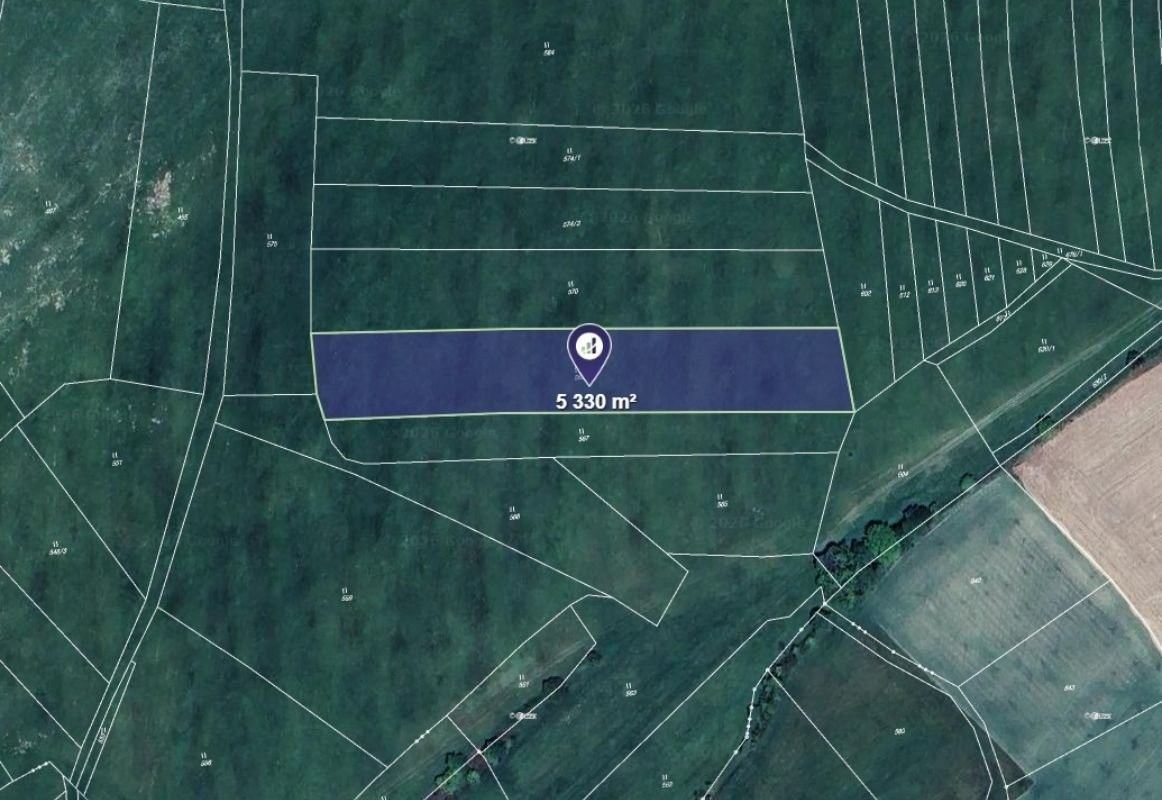 Louka, 5 330 m²