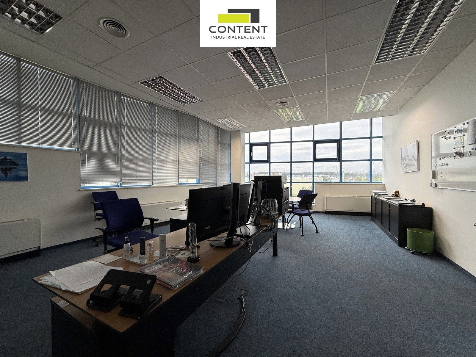 Pronájem kancelář - Průmyslová, Praha, 670 m²