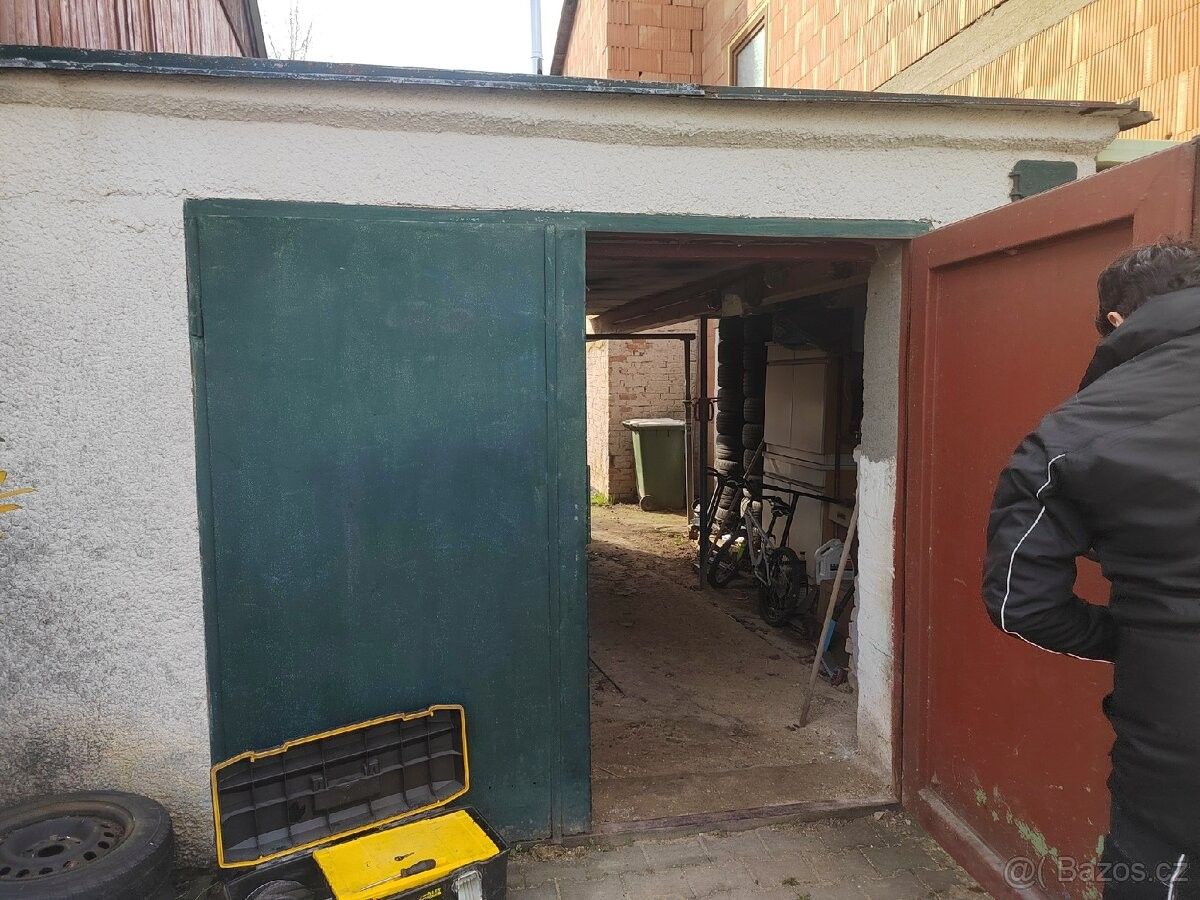 Prodej garáž - Šlapanice u Brna, 664 51