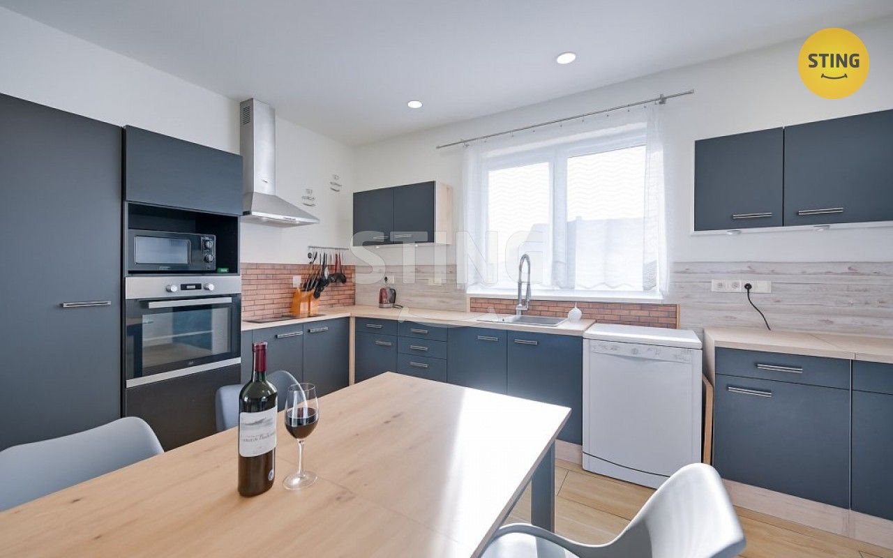 Prodej rodinný dům - Újezd u Přelouče, 146 m²