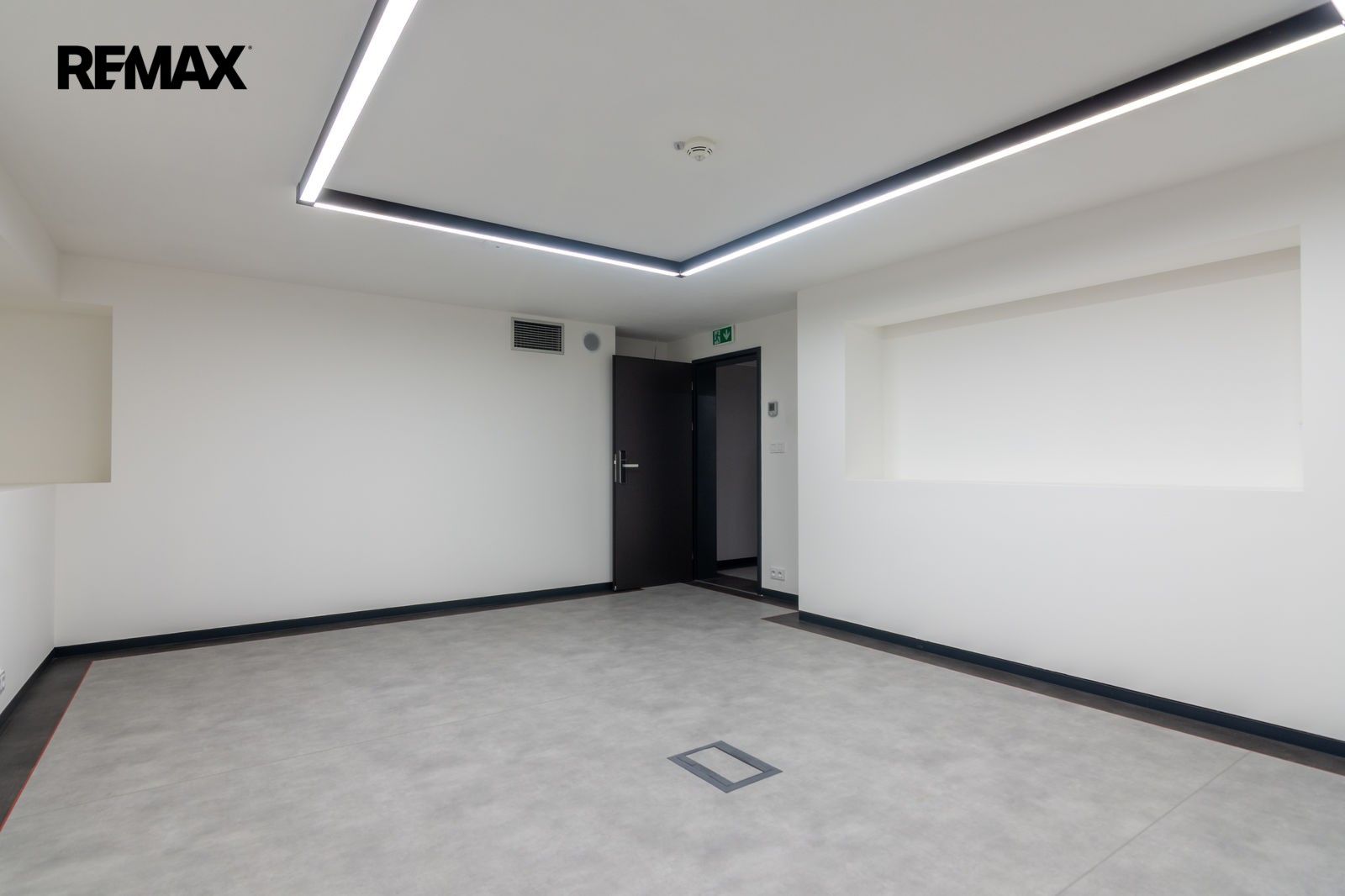 Obchodní prostory · 198 m² · Tusarova, Praha Holešovice - 3