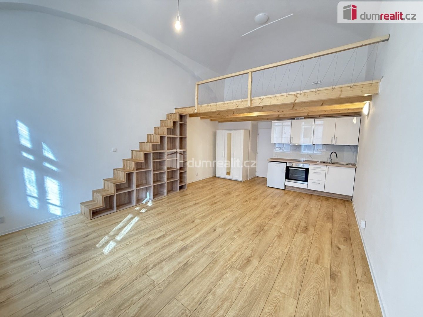 1+kk, Na Valentince, Praha, 48 m²