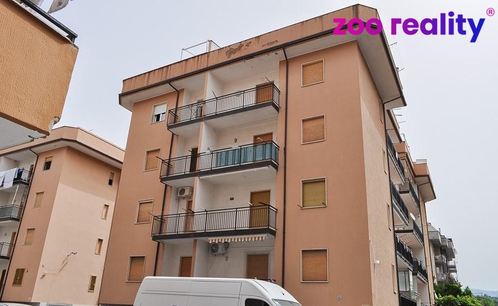 Byty, 987 66, Zahraničí