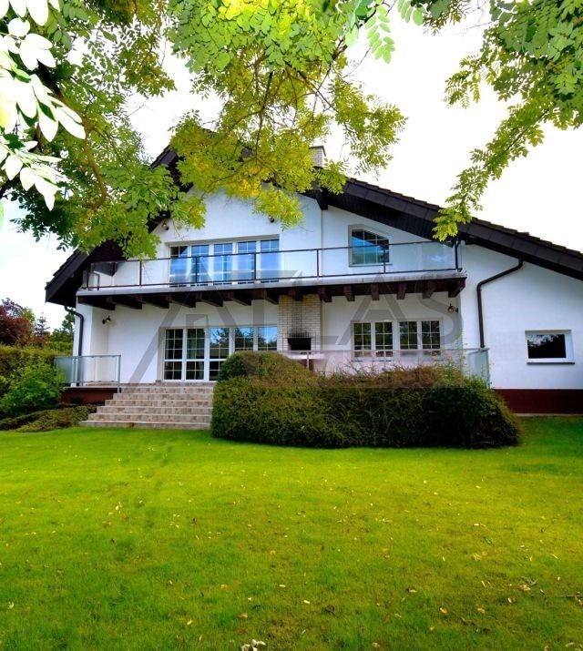 Rodinné domy, Sadová, Průhonice, 300 m²