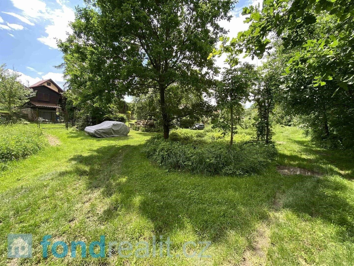 Pozemek, 2 000 m²