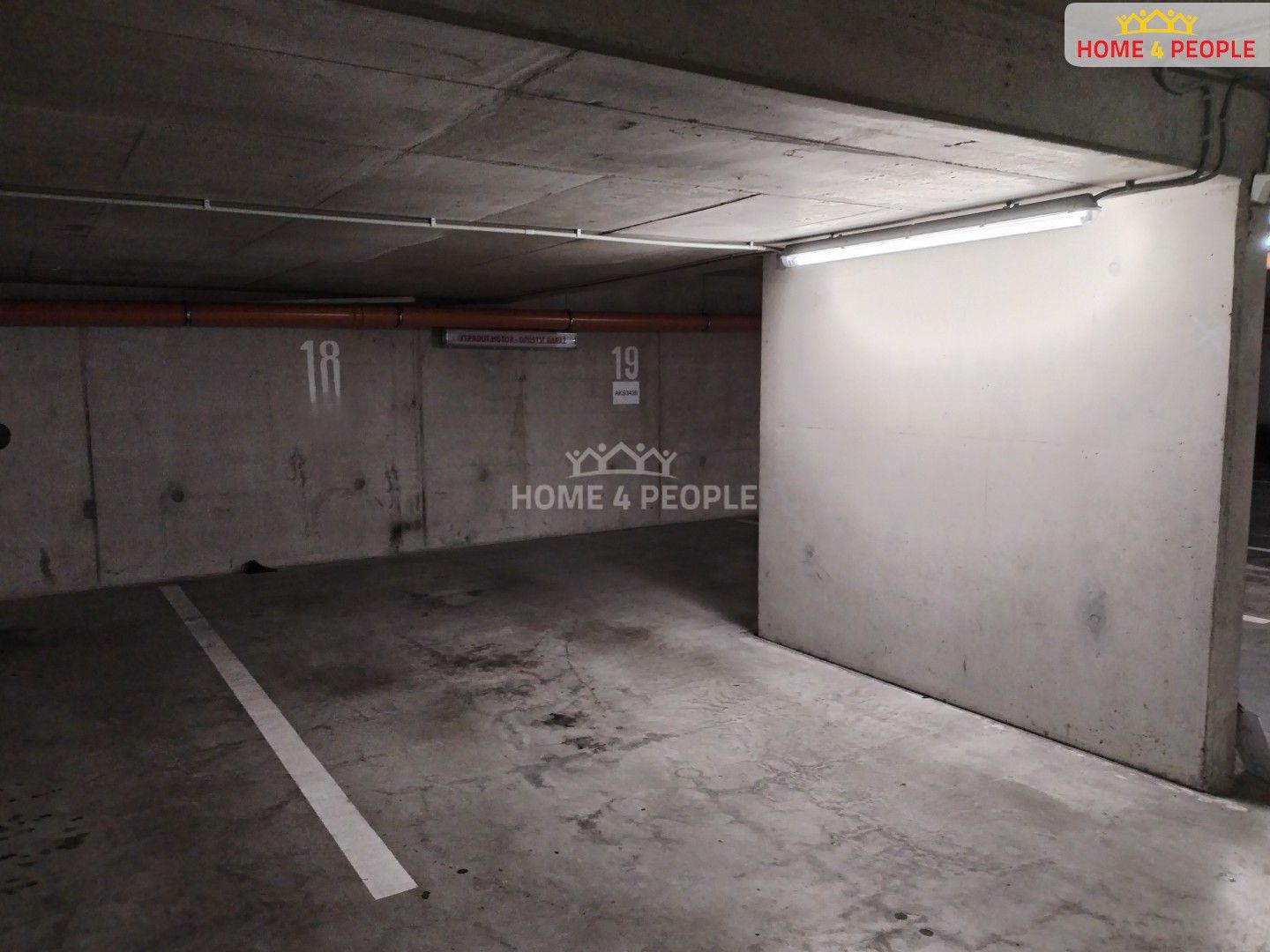 Prodej garáž - Mladých Běchovic, Praha, 14 m²