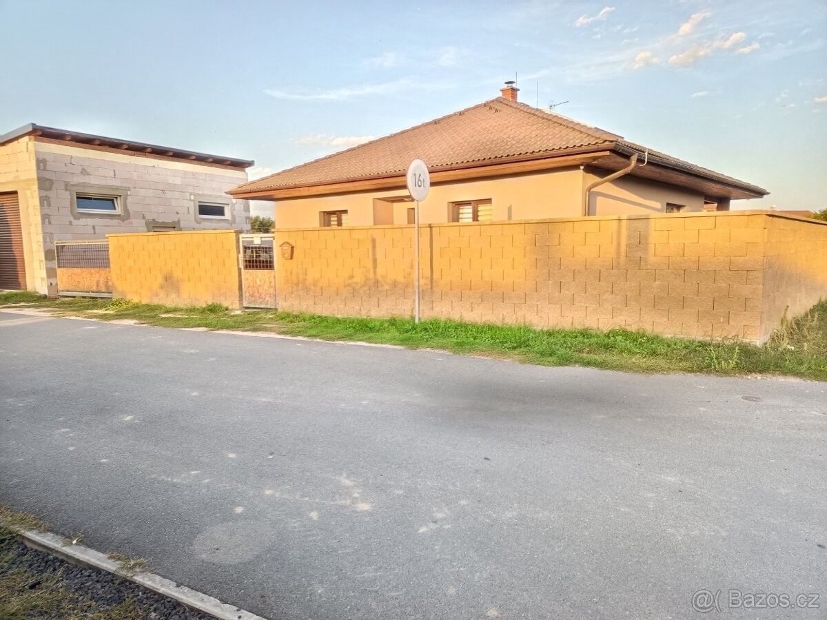 Byty, Dřísy, 277 14