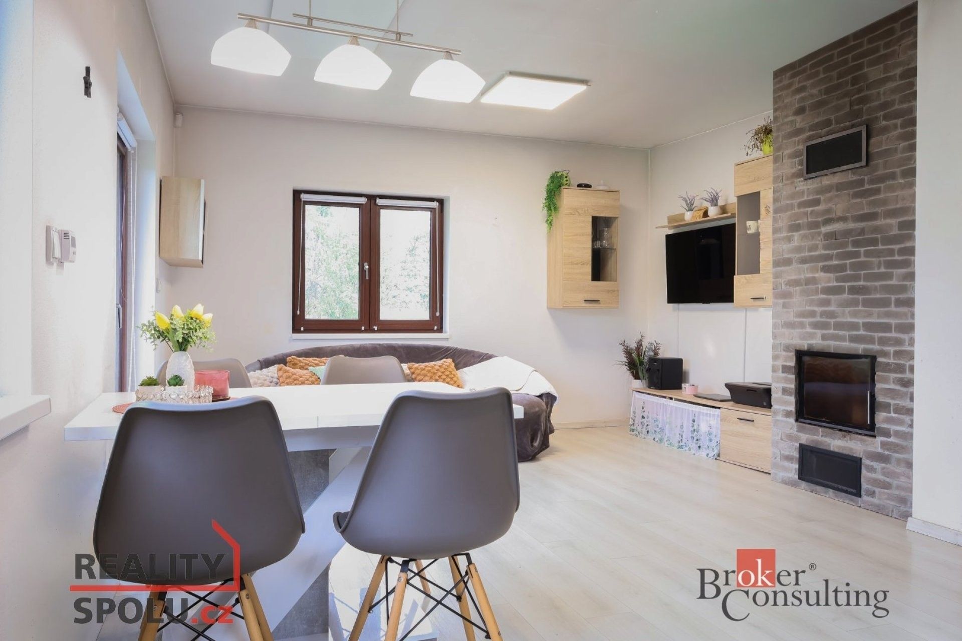 Prodej rodinný dům - K Letišti, Plasy, 57 m²