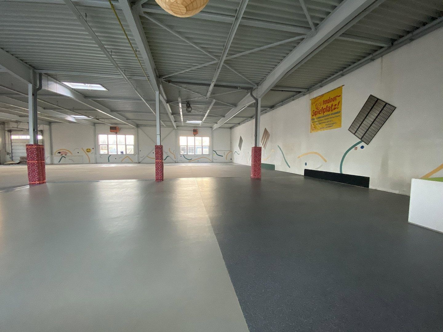 Obchodní prostory · 1 400 m² · , Hessen - 3