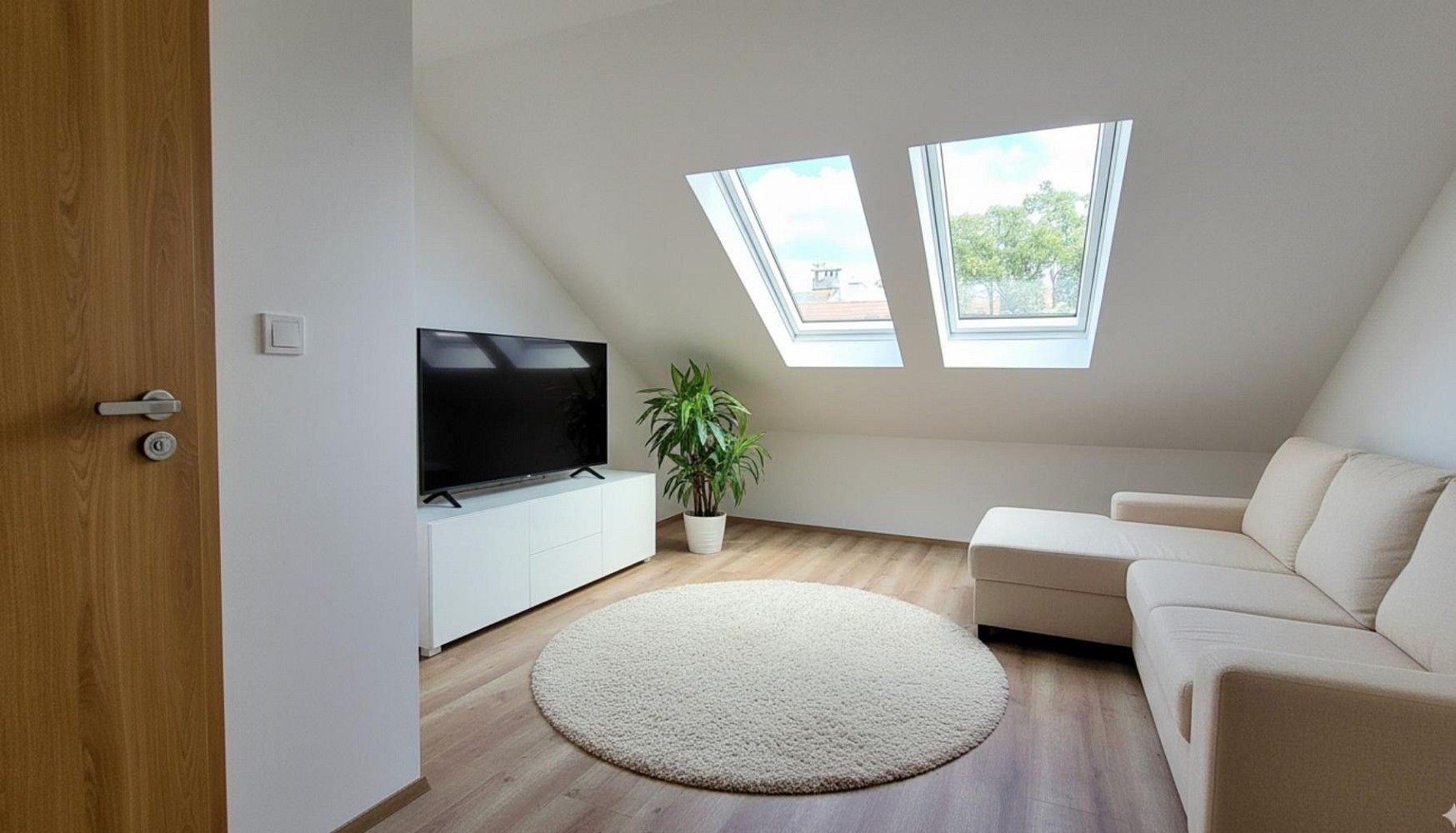 Prodej byt 1+kk - Koubkova, Praha 2 - Nové Město, 23 m² - 2