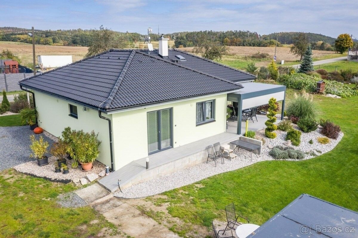 Rodinné domy, Bouzov, 783 25