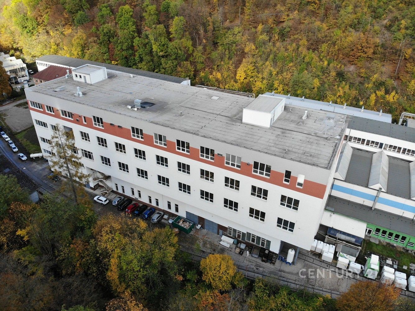 Výrobní prostory, 1 920 m²