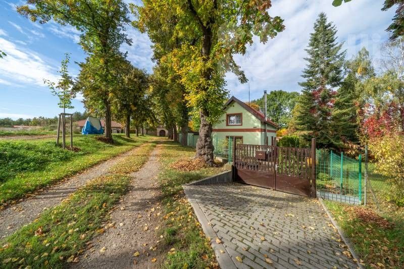 Prodej rodinný dům - Malovarská, Velvary, 82 m²