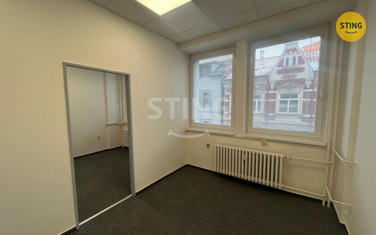Pronájem kancelář - Kounicova, Ostrava, 17 m²