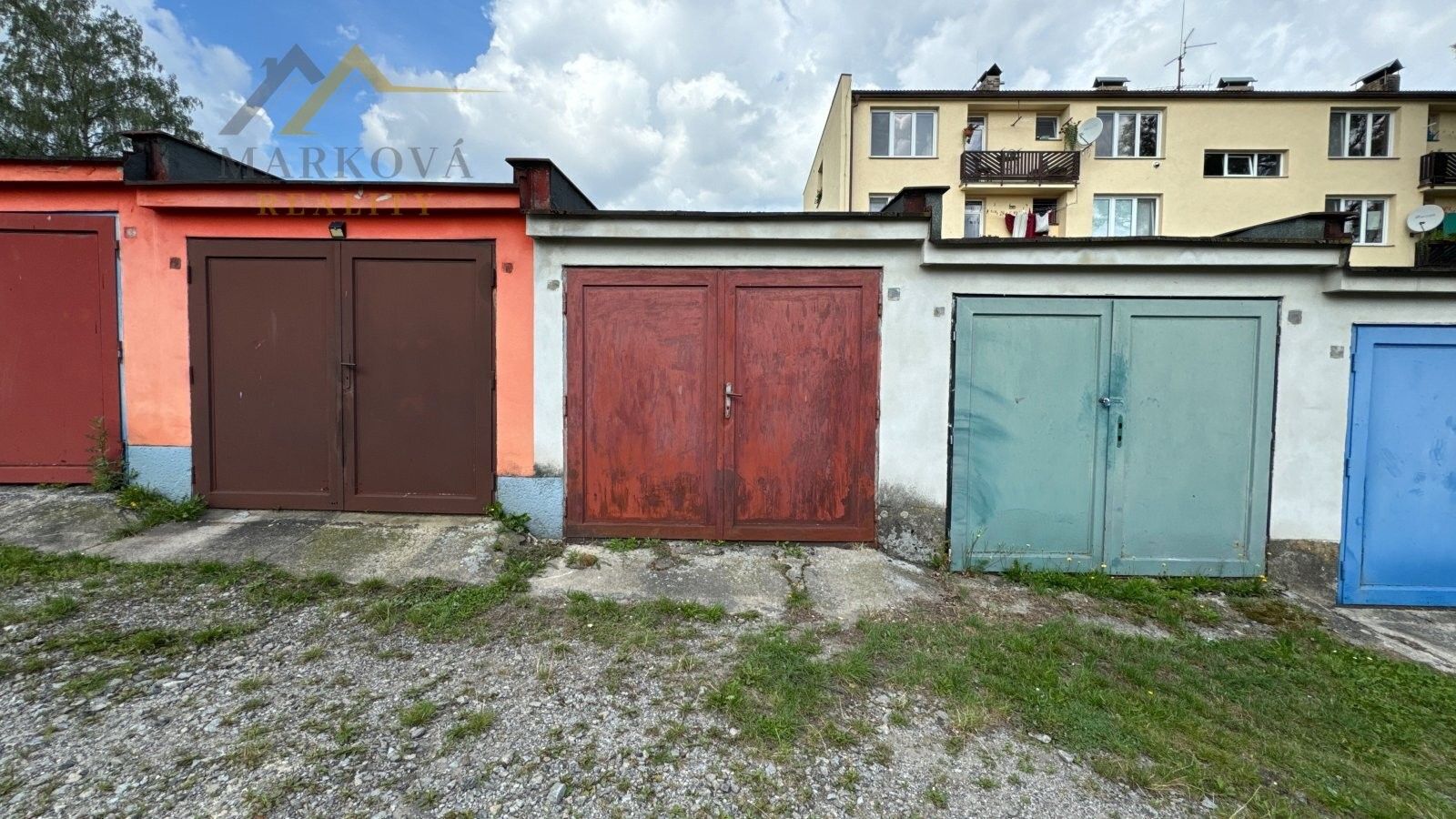 Garáže, Slavče, 18 m² - 1