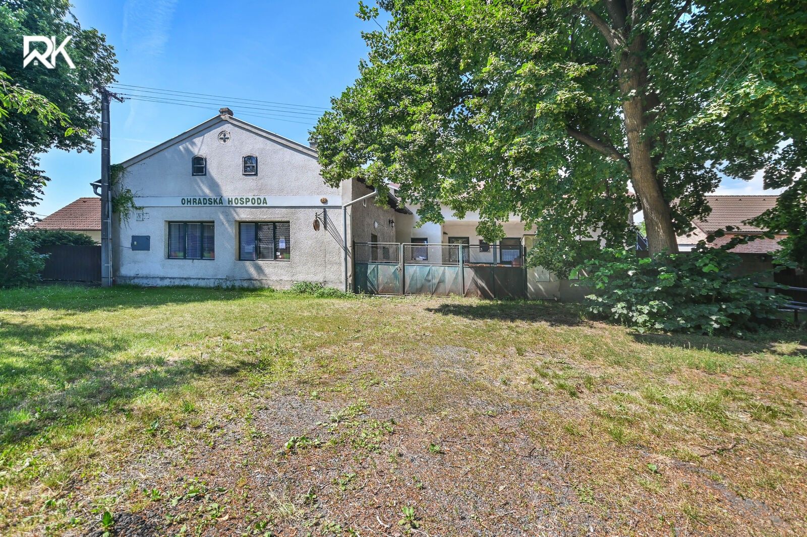 Restaurace, Legerovo nám., Nová Ves I, 470 m²