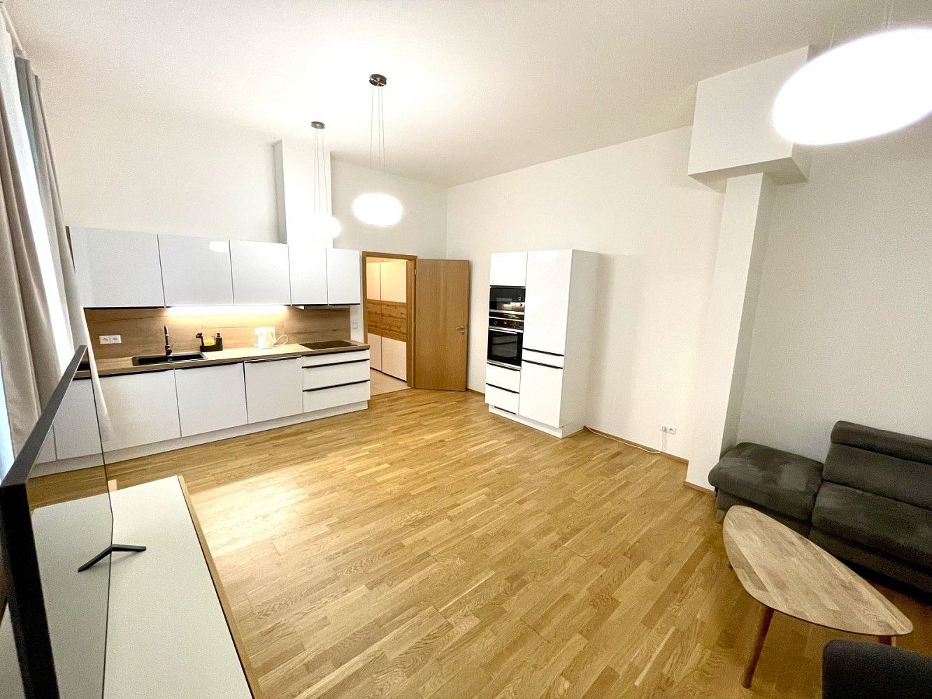 Byt 2+kk · 62 m² · Praha - Holešovice, okres Praha 7, Hlavní město Praha - 3