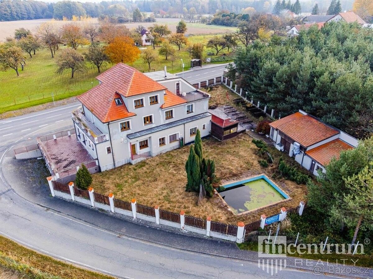 Prodej restaurace - Golčův Jeníkov, 582 82, 638 m²