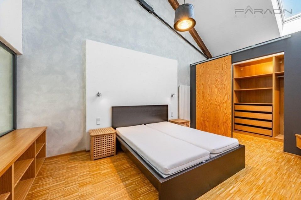 Pronájem byt 3+kk - Na Maninách, Praha, 146 m² - 5