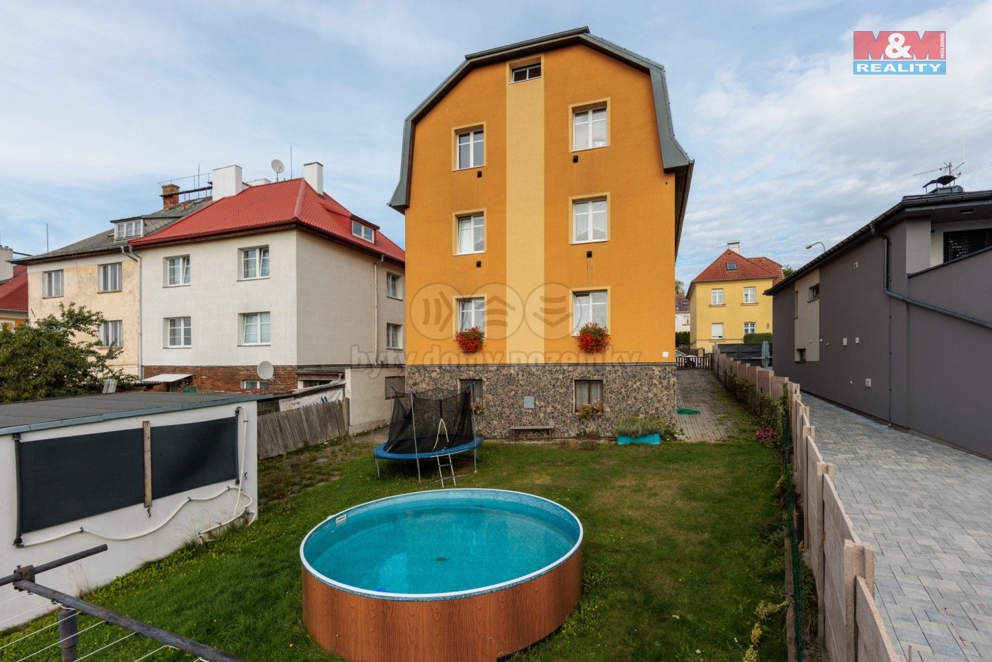 Prodej činžovní dům - V. Huga, Karlovy Vary, 294 m²