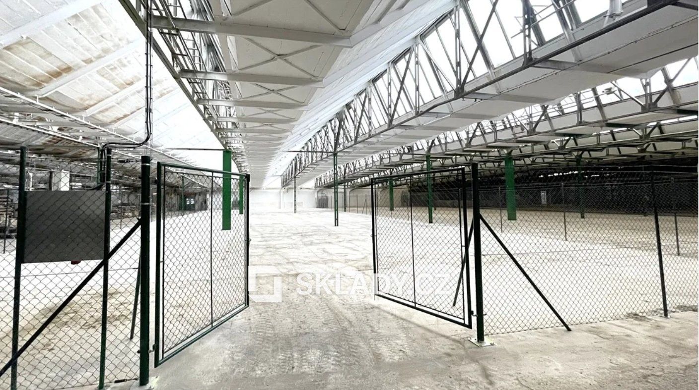 Sklad · 2 700 m² · Louny - 3