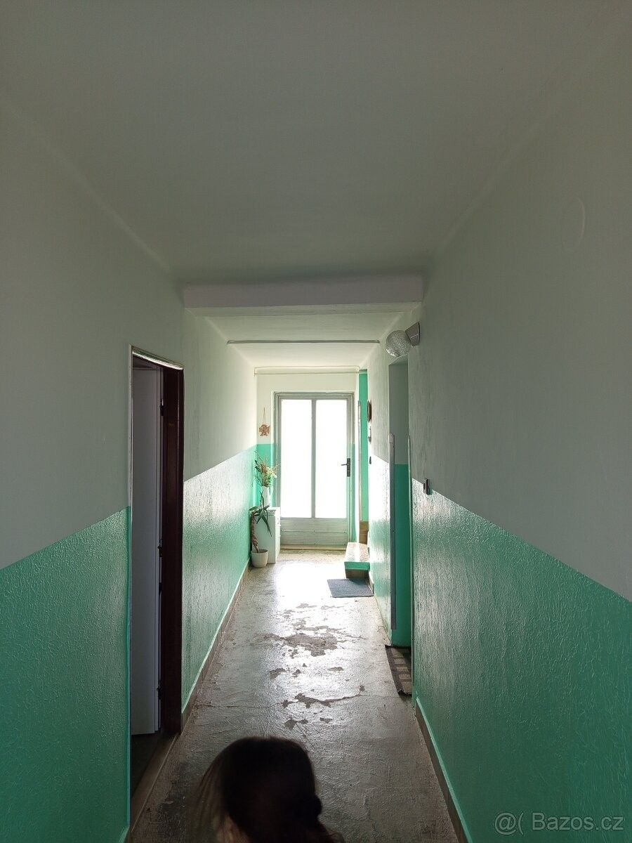 Prodej rodinný dům - Lešany u Prostějova, 798 42