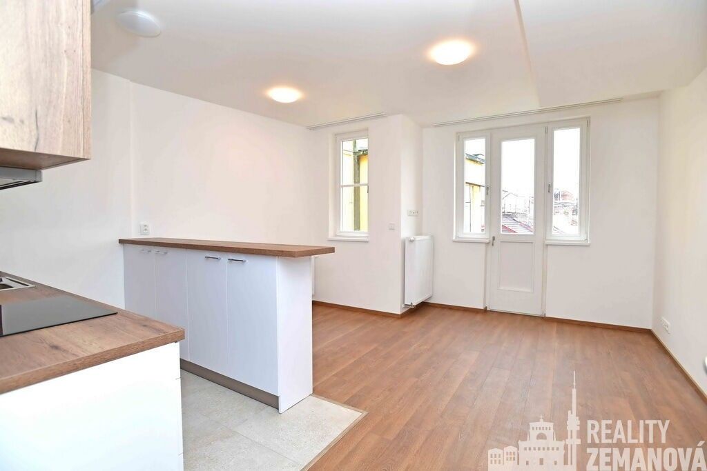 Pronájem byt 1+kk - Řipská, Praha, 30 m² - 5