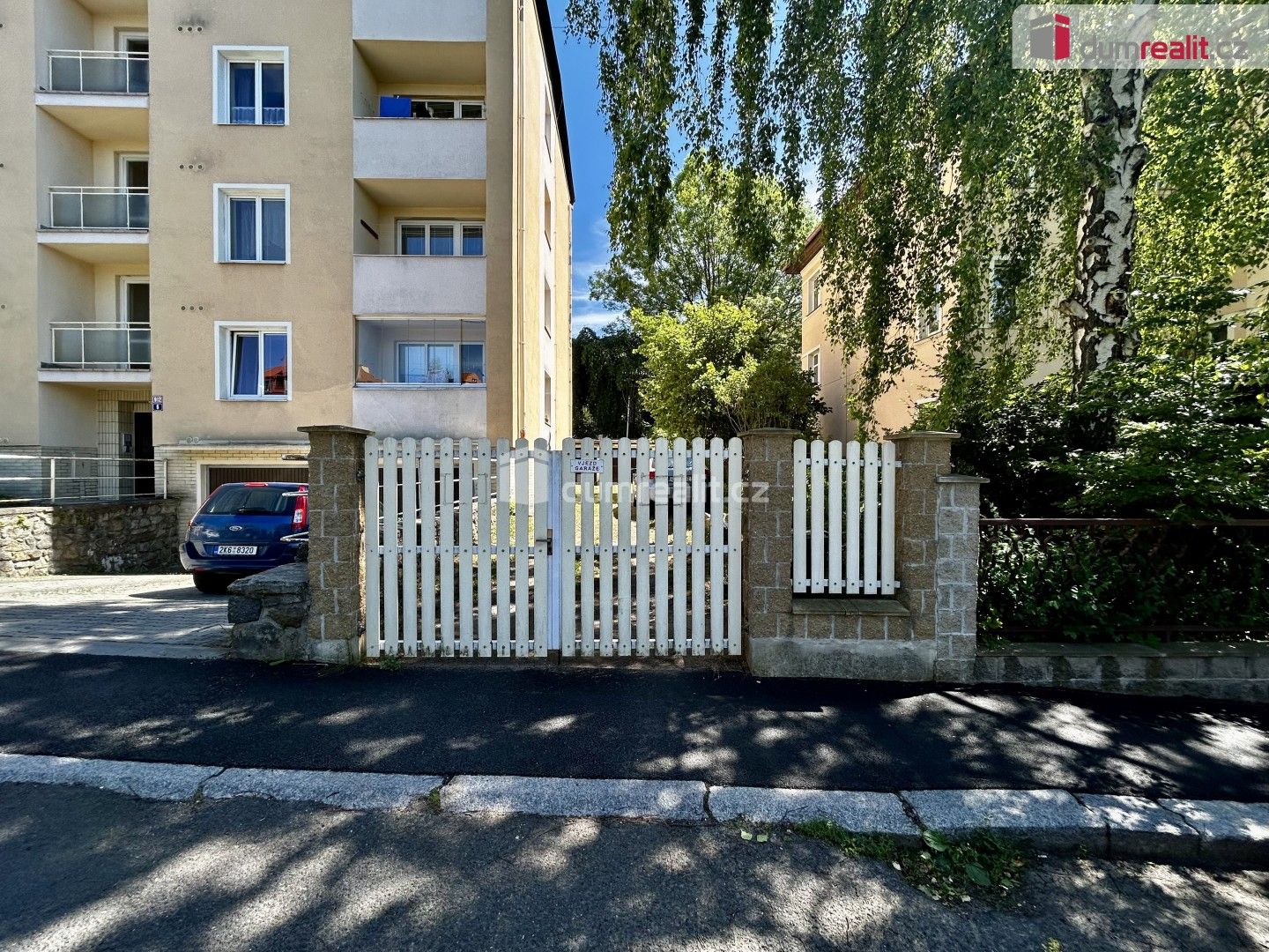 Prodej garáž - Palackého náměstí, Karlovy Vary, 15 m²