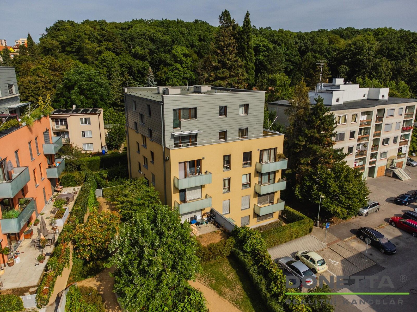 3+kk, Pod lysinami, Praha Hodkovičky, 84 m² - 1