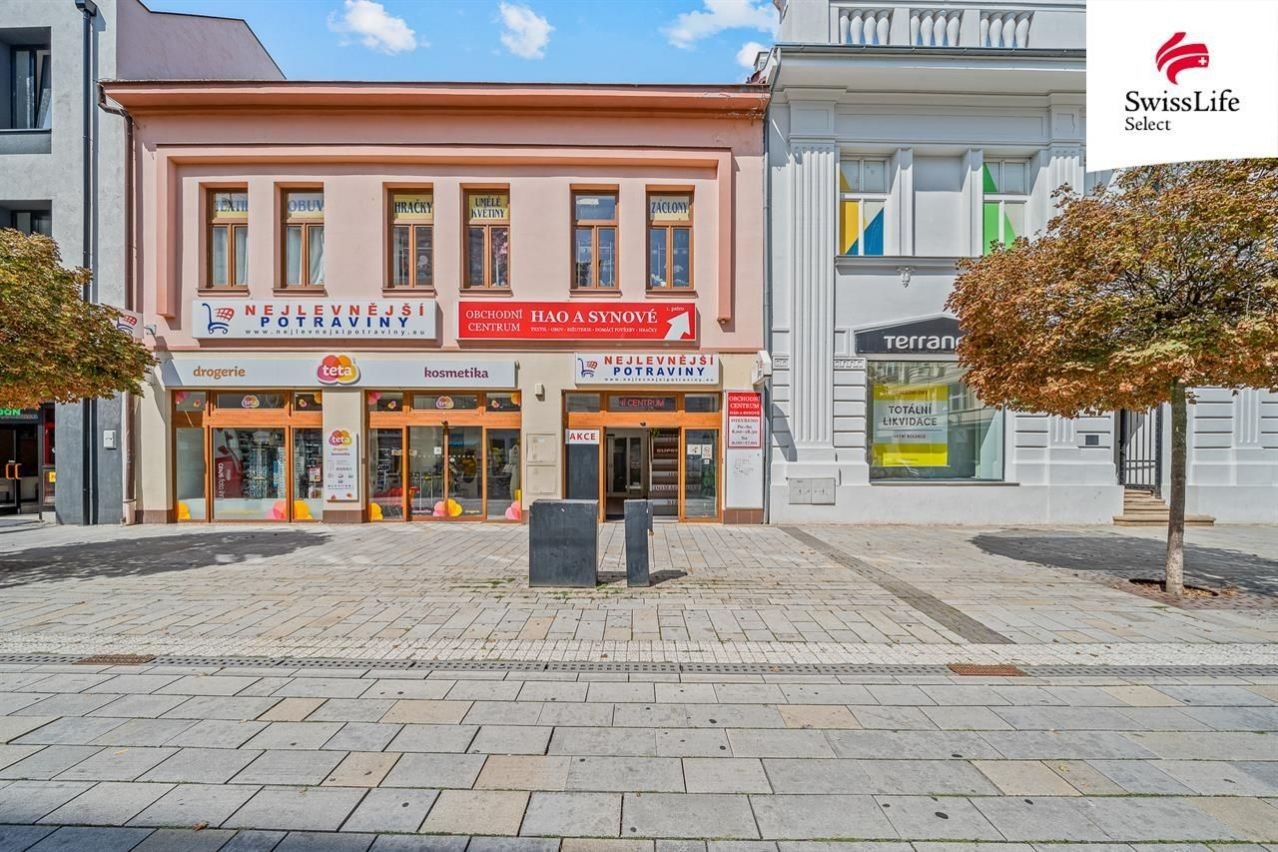 Obchodní prostory, třída Míru  , Pardubice Zelené Předměstí, 523 m²