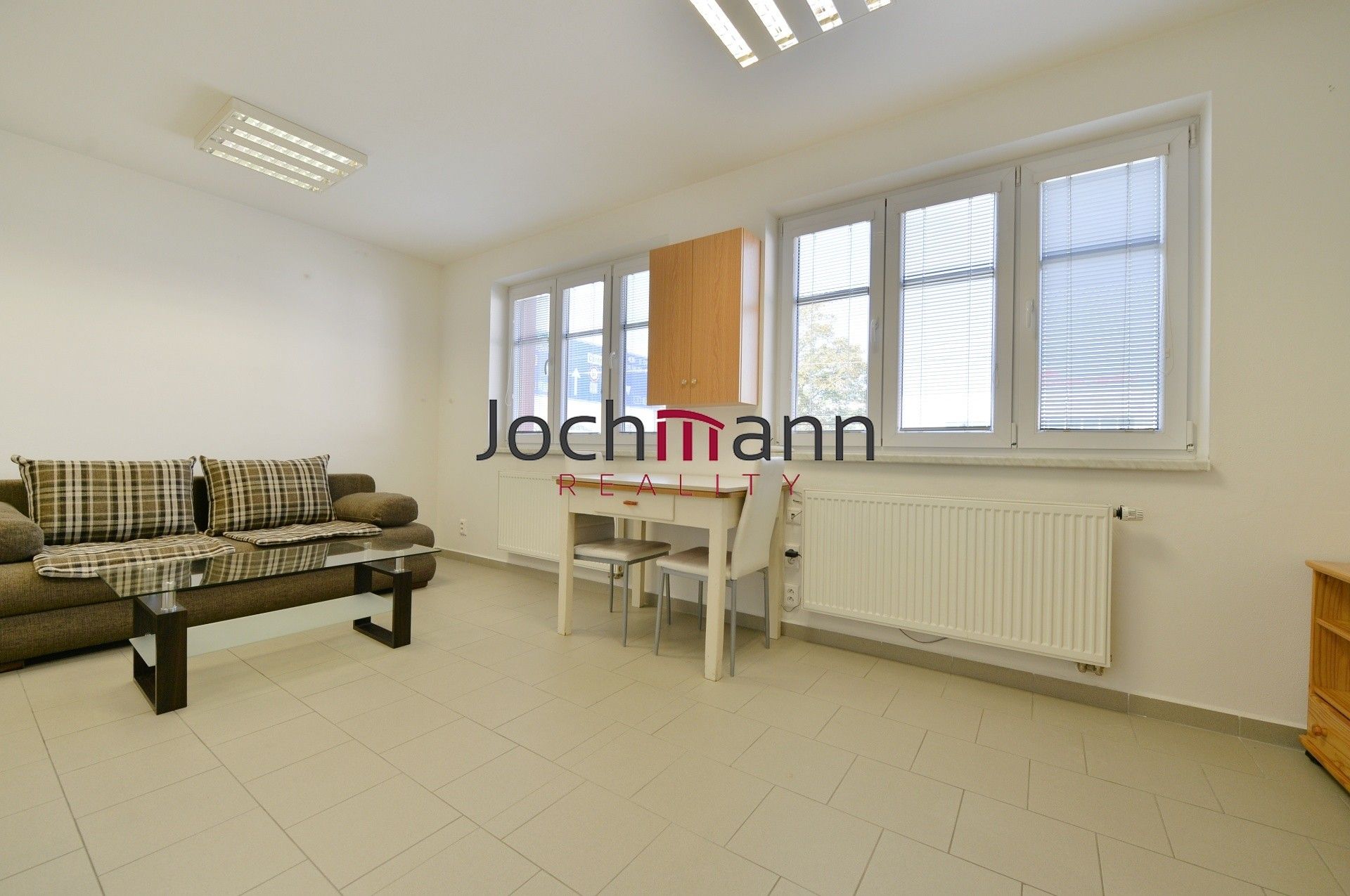 Pronájem byt 2+kk - Pražská tř., České Budějovice, 50 m²