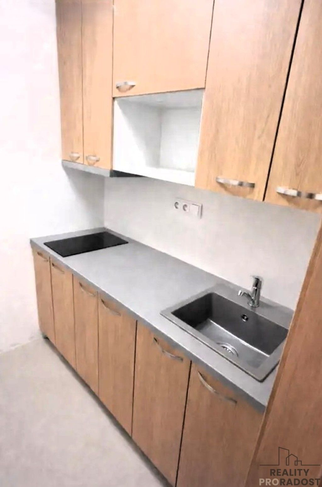 1+kk, Mezi školami, Praha, 35 m²