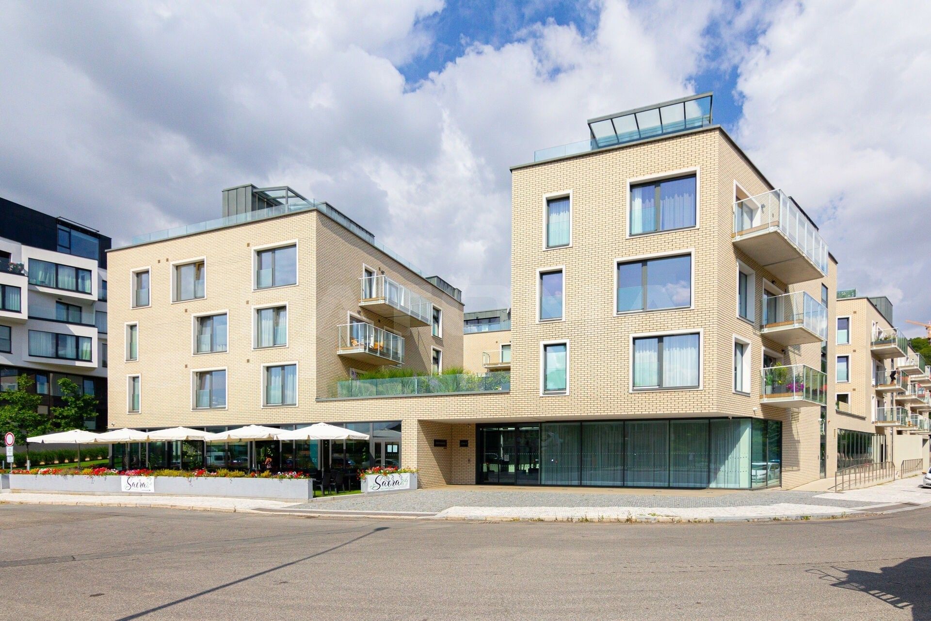 Obchodní prostory, Kobrova, Praha, 358 m²