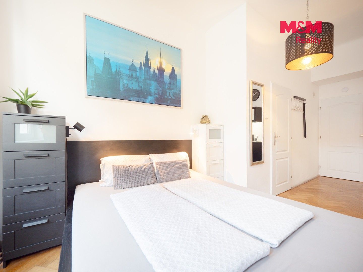 Byt 1+kk · 17 m² · Školská, Praha - 4