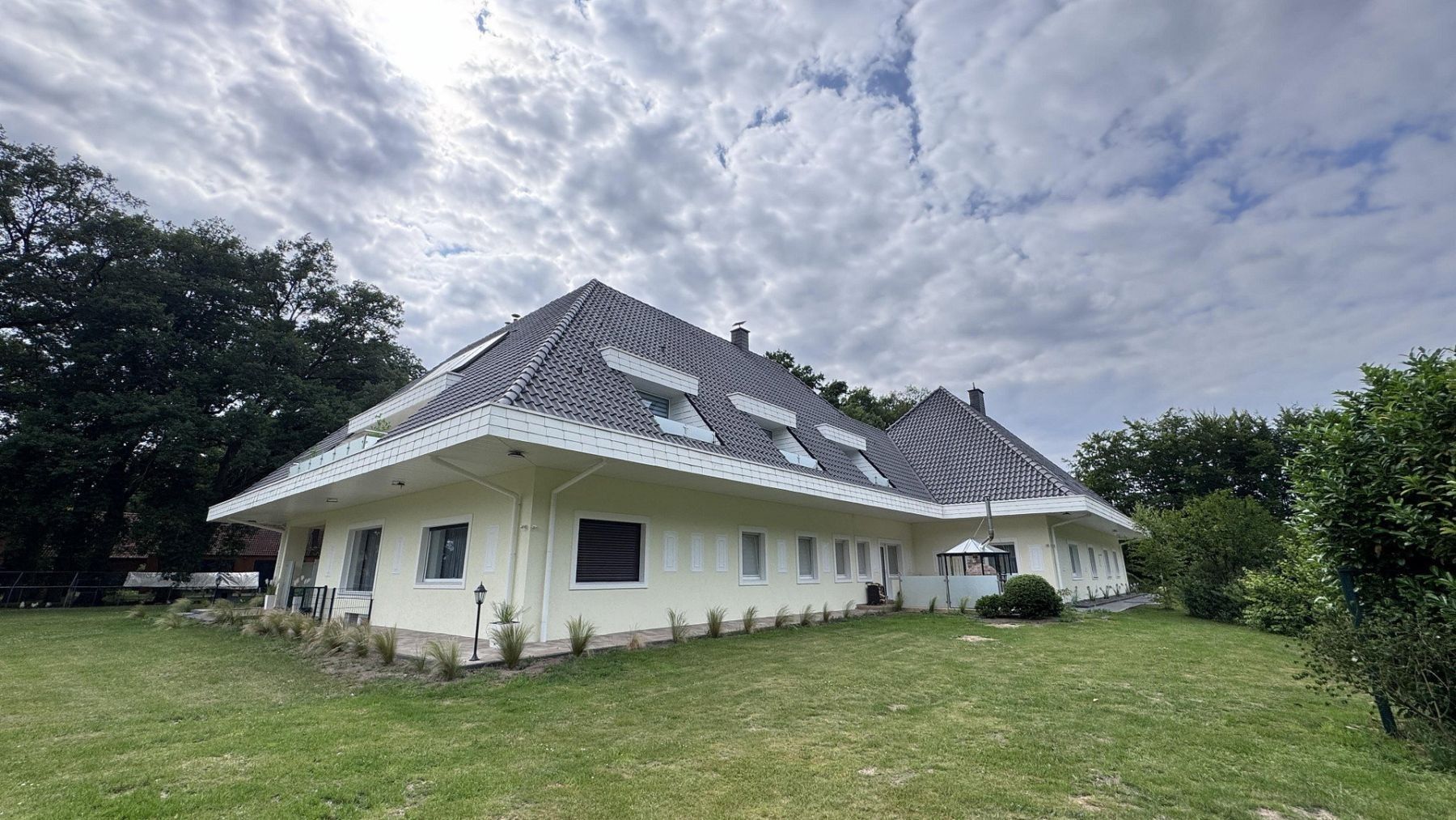Rodinný dům · 877 m² · , Dolní Sasko - 3